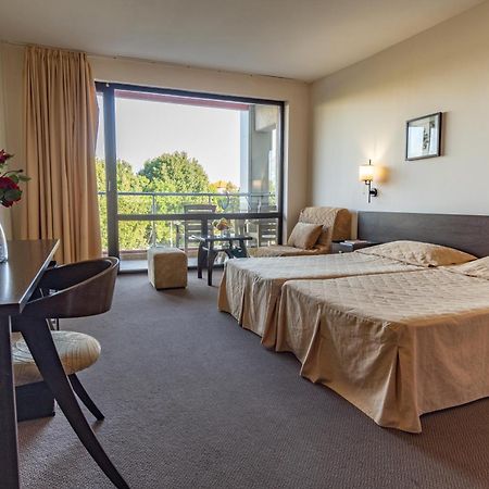 Flamingo Hotel Slăntjev Brjag Exteriör bild