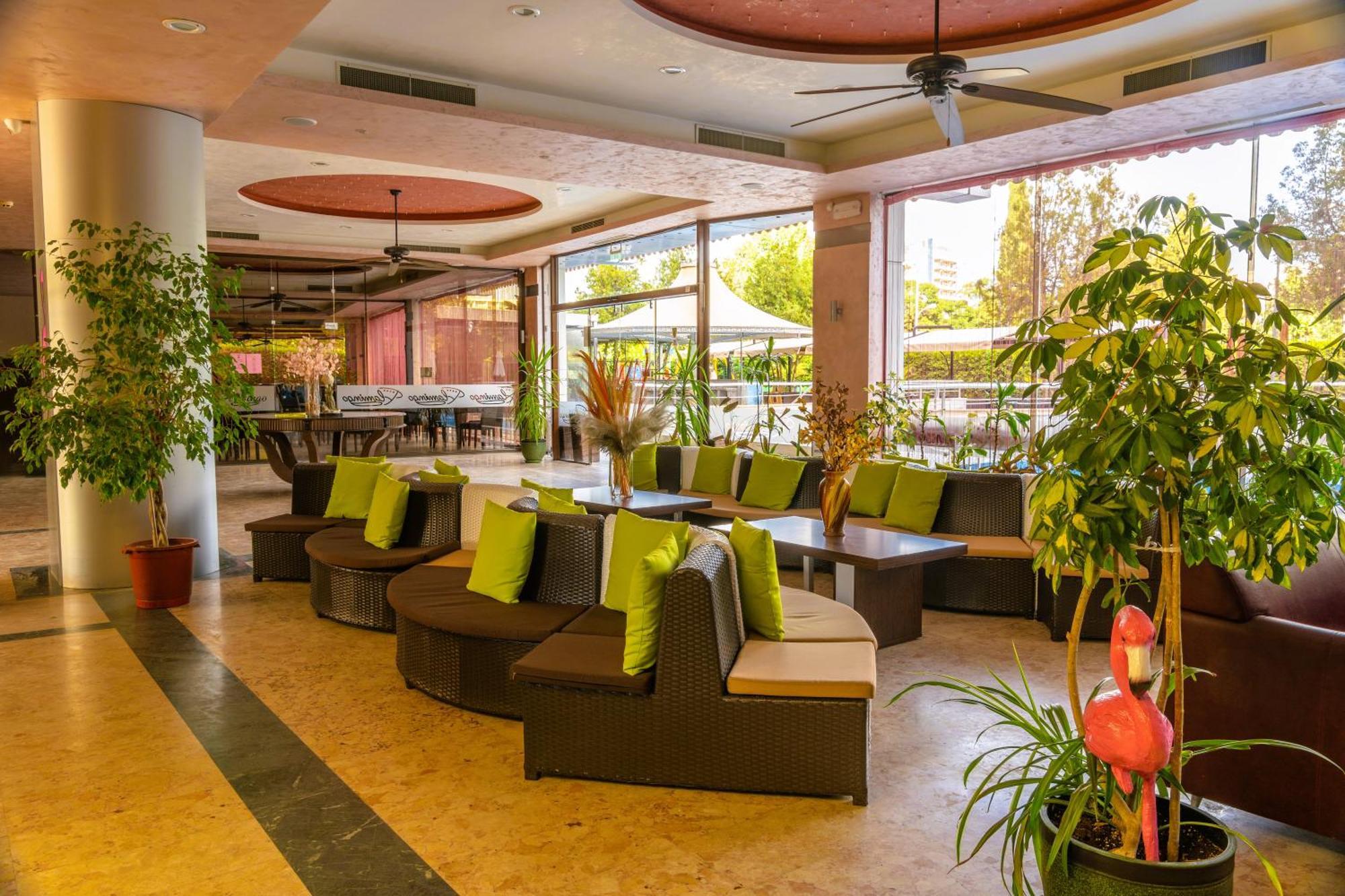 Flamingo Hotel Slăntjev Brjag Exteriör bild