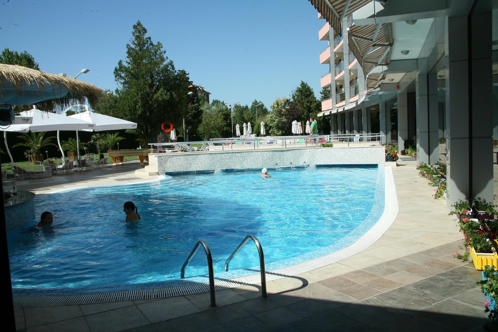 Flamingo Hotel Slăntjev Brjag Exteriör bild